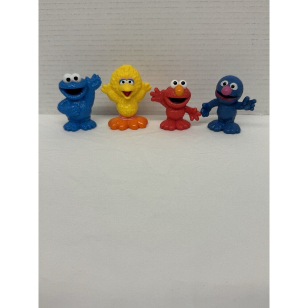 Lot of 4 2013 Hasbro Sesame Street Workshop  3” Figures Cookie Monster Big Bird